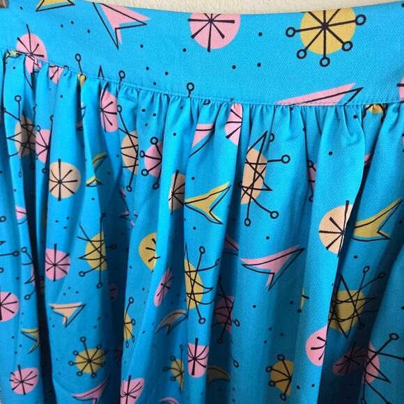 Sourpuss MidMod Astro skirt size medium excellent condition - Picture 2 of 4